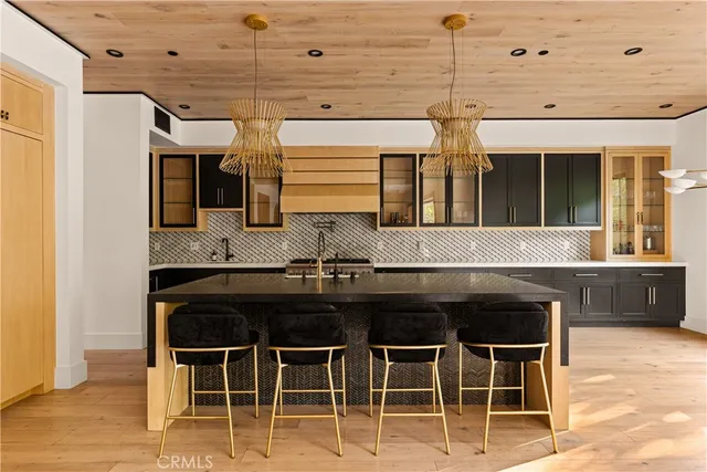 $25,000 | 4953 Edgerton Avenue, Encino, CA 91436