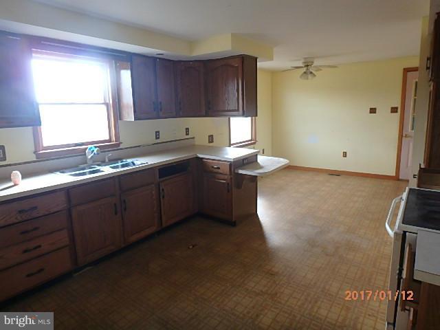 9005 Reichs Ford Road Frederick, MD 21704 - Photo 6 of 11 Kitchen