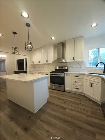 $4,500 | 17423 Burbank Boulevard, Encino, CA 91316