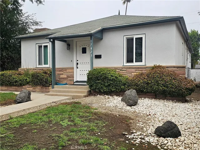 $4,500 | 17423 Burbank Boulevard, Encino, CA 91316