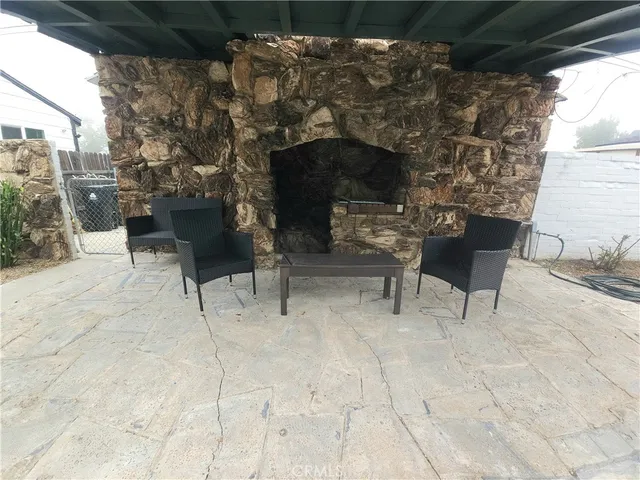 $4,500 | 17423 Burbank Boulevard, Encino, CA 91316