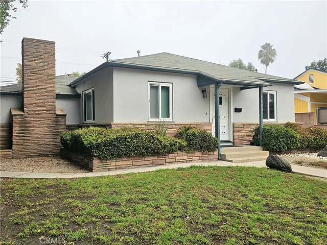 $4,500 | 17423 Burbank Boulevard, Encino, CA 91316
