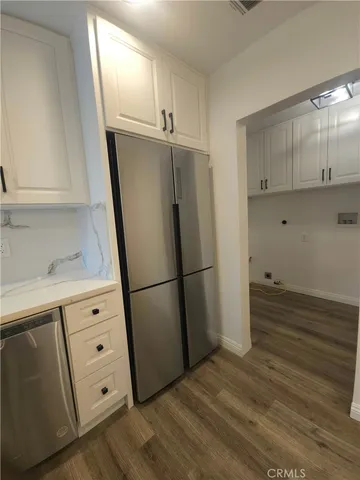 $4,500 | 17423 Burbank Boulevard, Encino, CA 91316