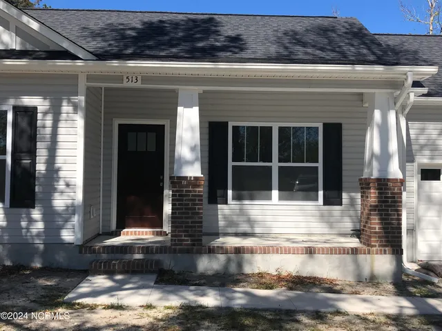 $1,675 | 513 Peru Road, Sneads Ferry, NC 28460