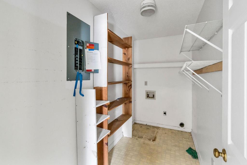 5800 Yellow Creek Road Murrayville, GA 30564 - Photo 9 of 33 a view of walk in closet