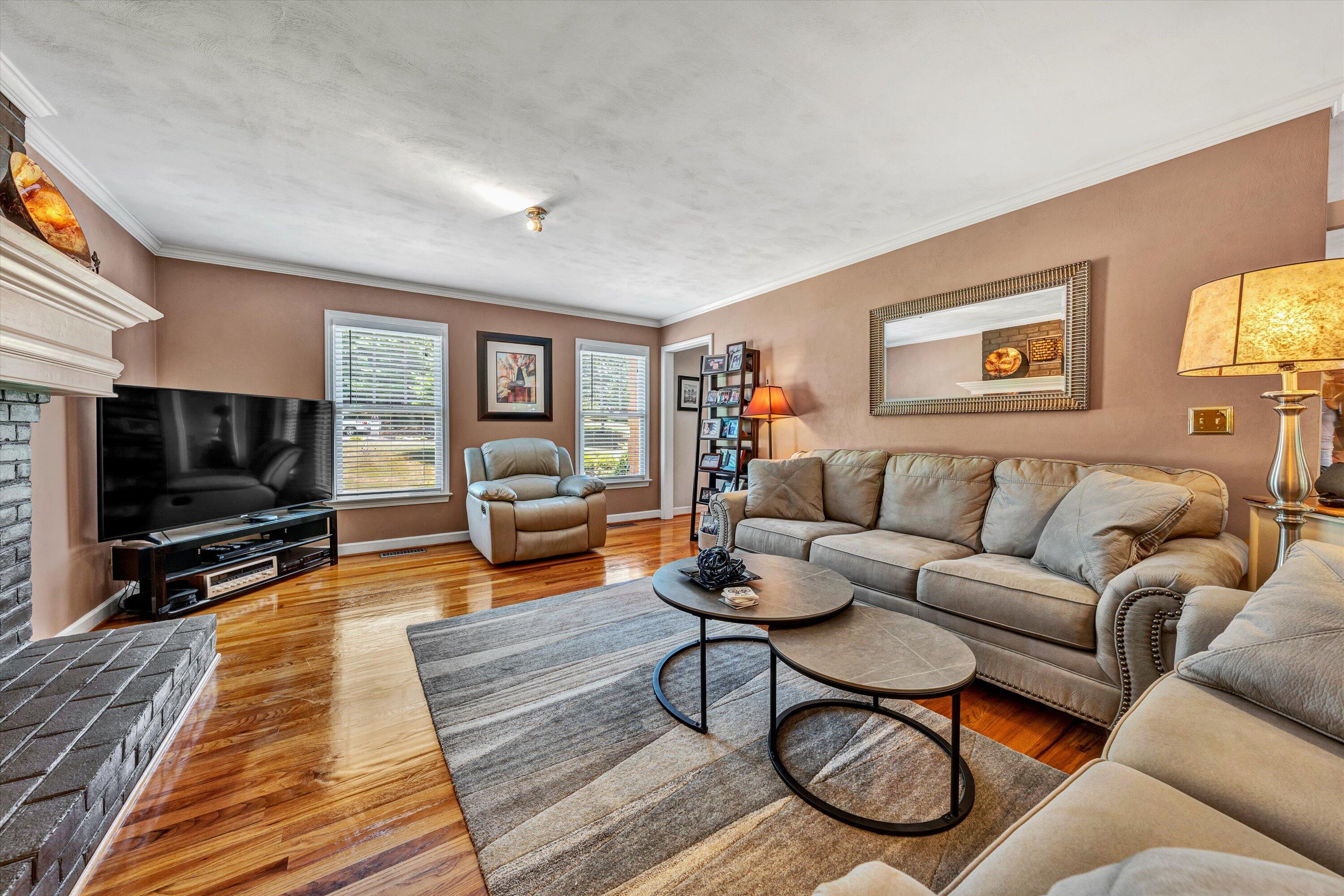 6378 Spring Run Drive Roanoke, VA 24018 - Photo 12 of 51 Main Level Family Room B