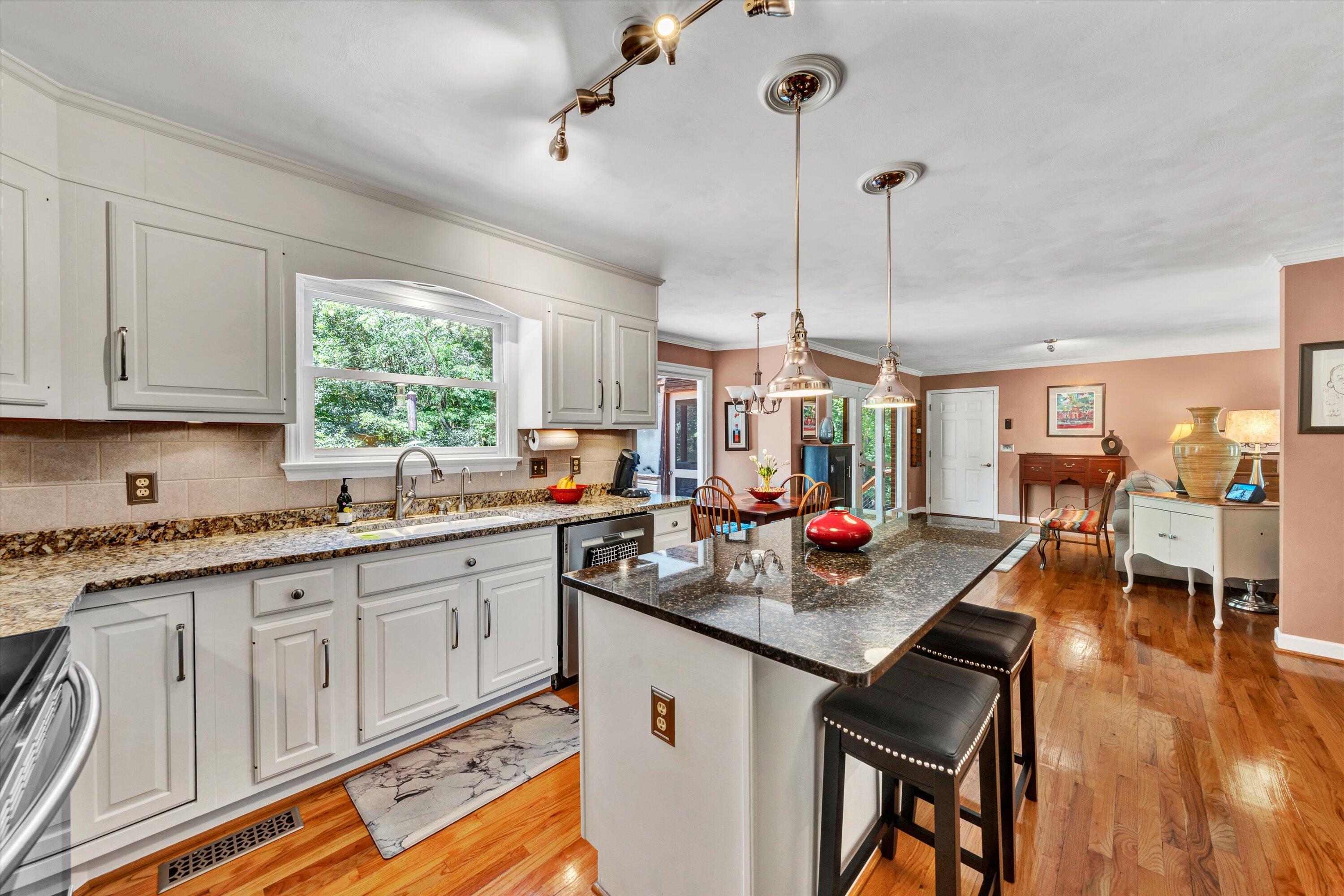 6378 Spring Run Drive Roanoke, VA 24018 - Photo 16 of 51 Eat-in Kitchen C