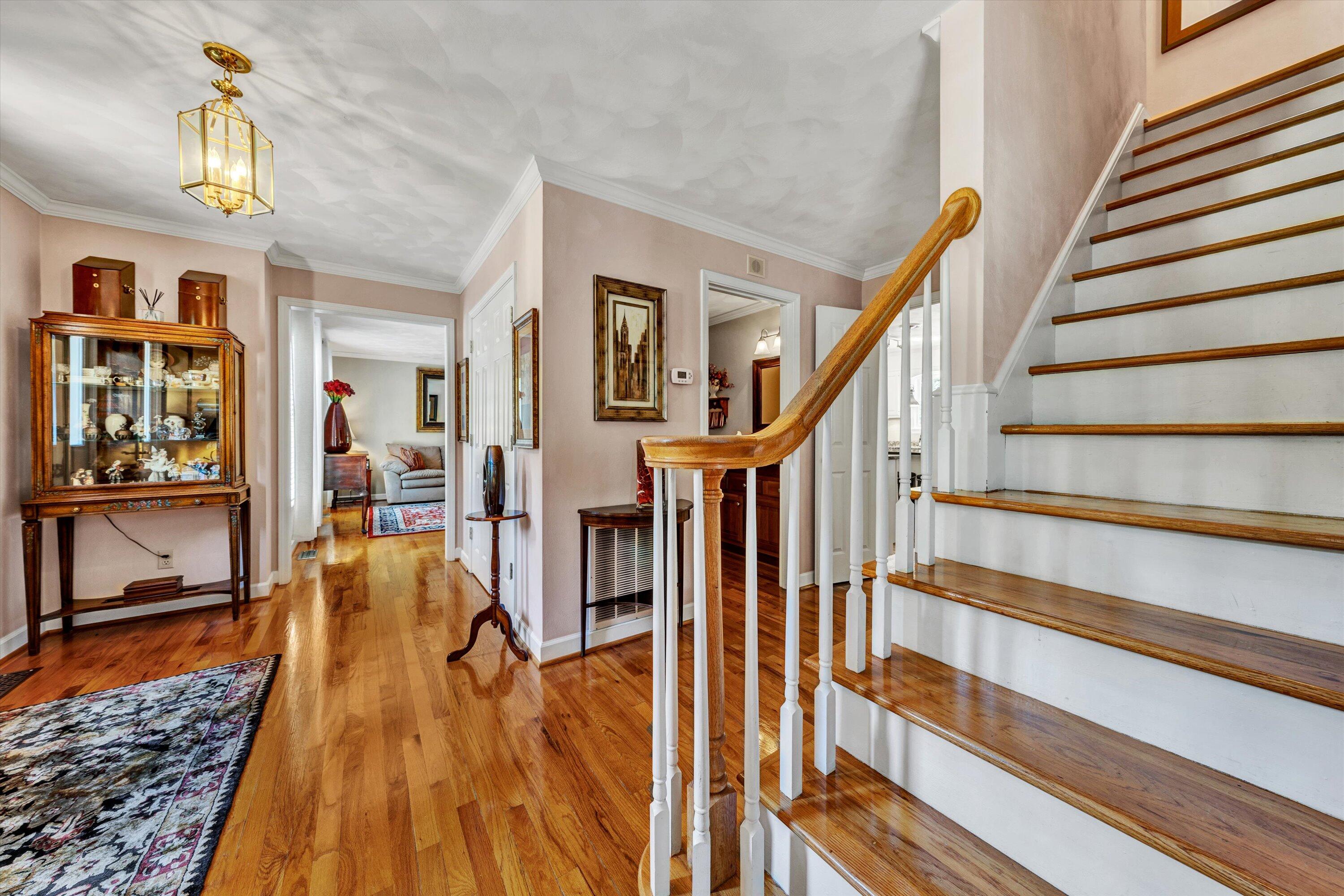 6378 Spring Run Drive Roanoke, VA 24018 - Photo 6 of 51 Entry Foyer to left side