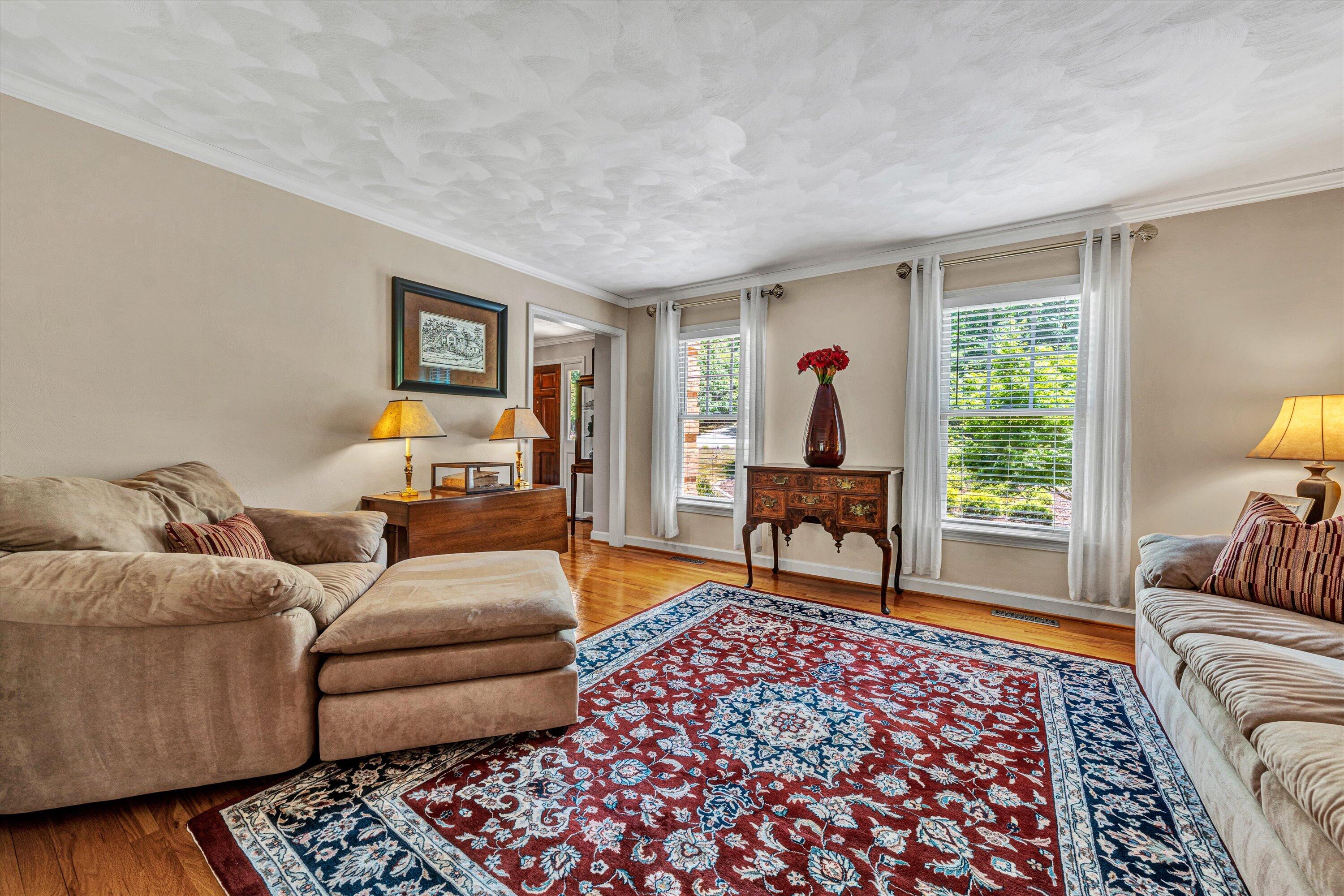 6378 Spring Run Drive Roanoke, VA 24018 - Photo 9 of 51 Living Room B