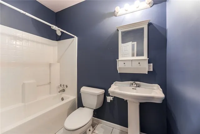 $425,000 | 3711 Southwest Harbor Circle, Lee's Summit, MO 64082