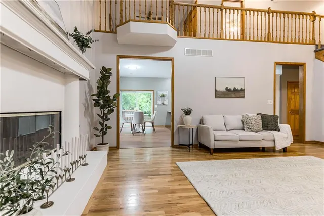 $425,000 | 3711 Southwest Harbor Circle, Lee's Summit, MO 64082