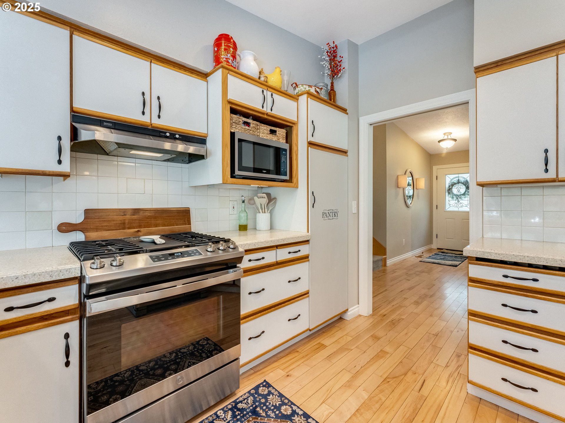 1302 Southwest 19th Drive Gresham, OR 97080 - Photo 14 of 46