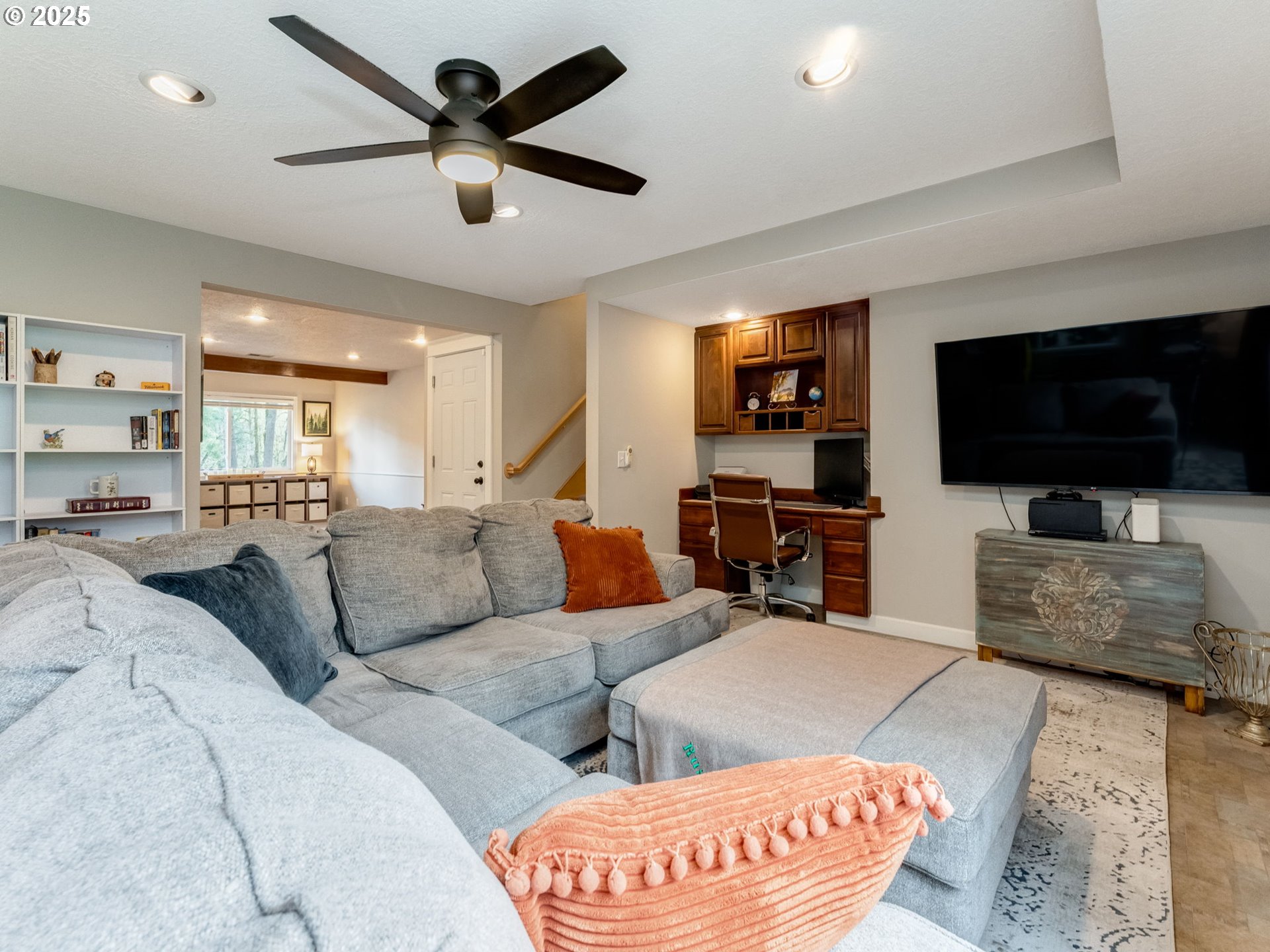 1302 Southwest 19th Drive Gresham, OR 97080 - Photo 18 of 46