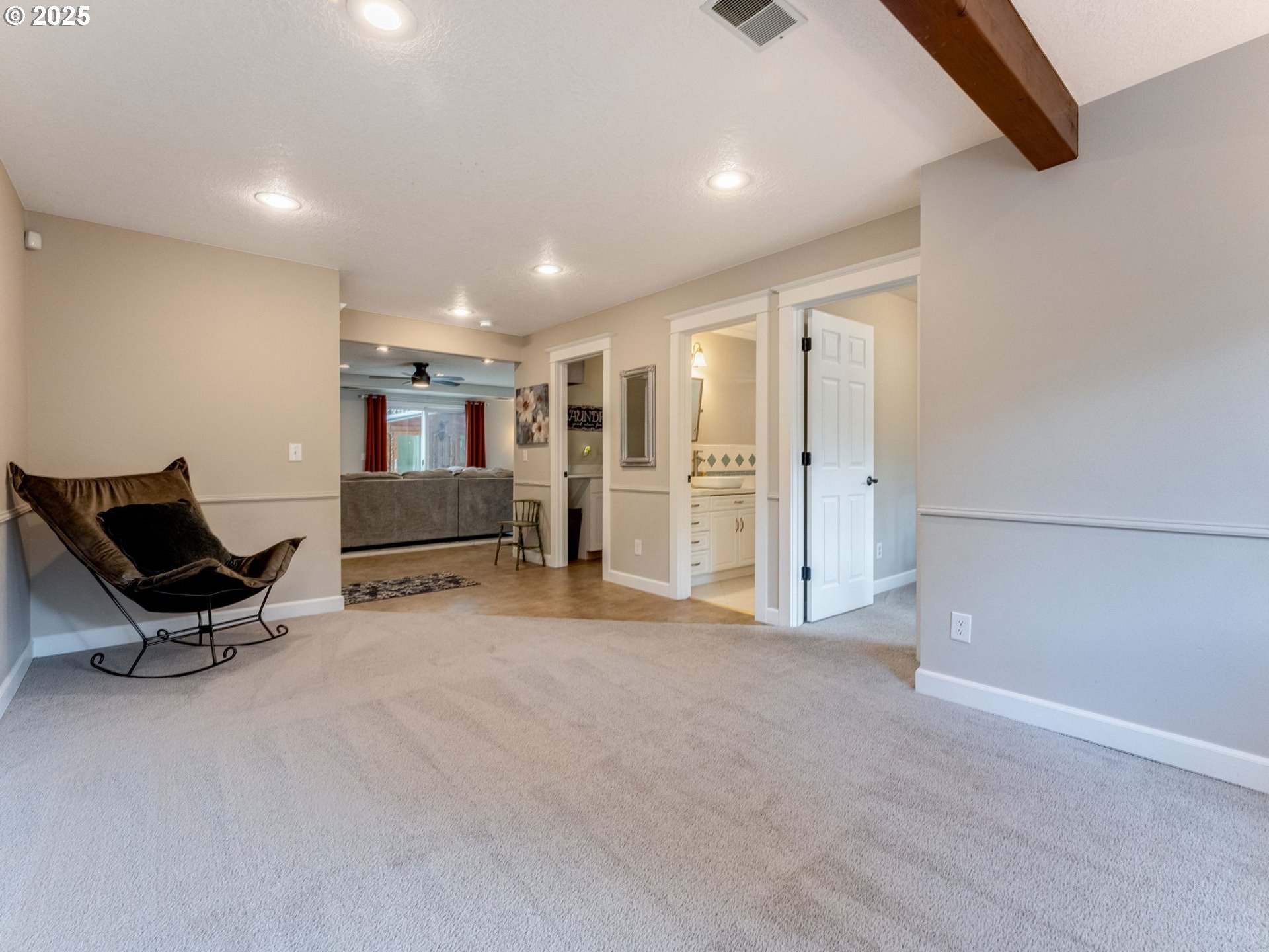 1302 Southwest 19th Drive Gresham, OR 97080 - Photo 20 of 46