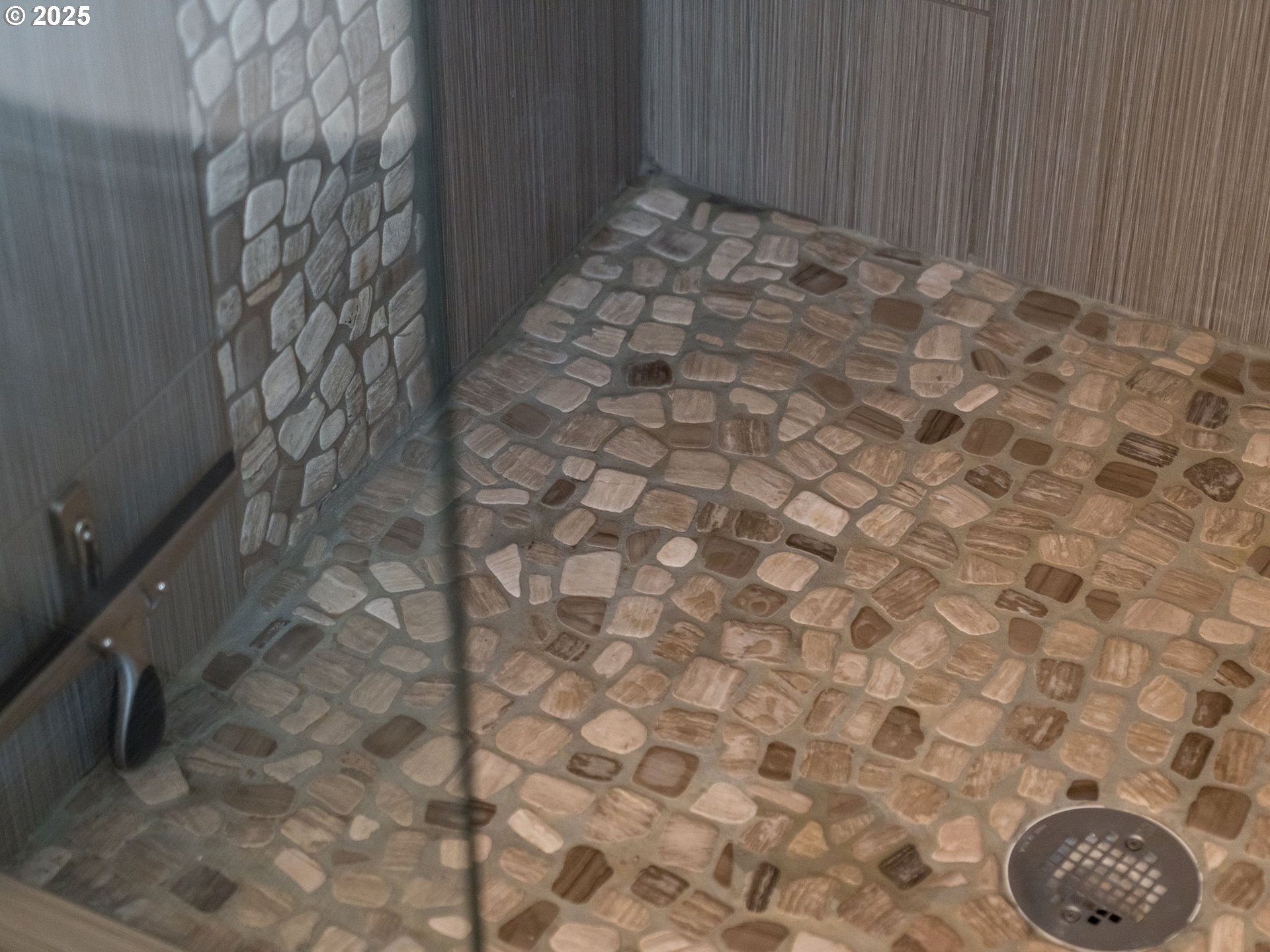 1302 Southwest 19th Drive Gresham, OR 97080 - Photo 25 of 46