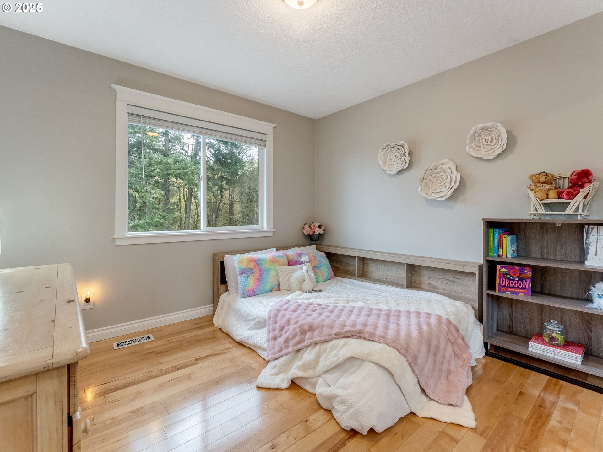 1302 Southwest 19th Drive Gresham, OR 97080 - Photo 29 of 46