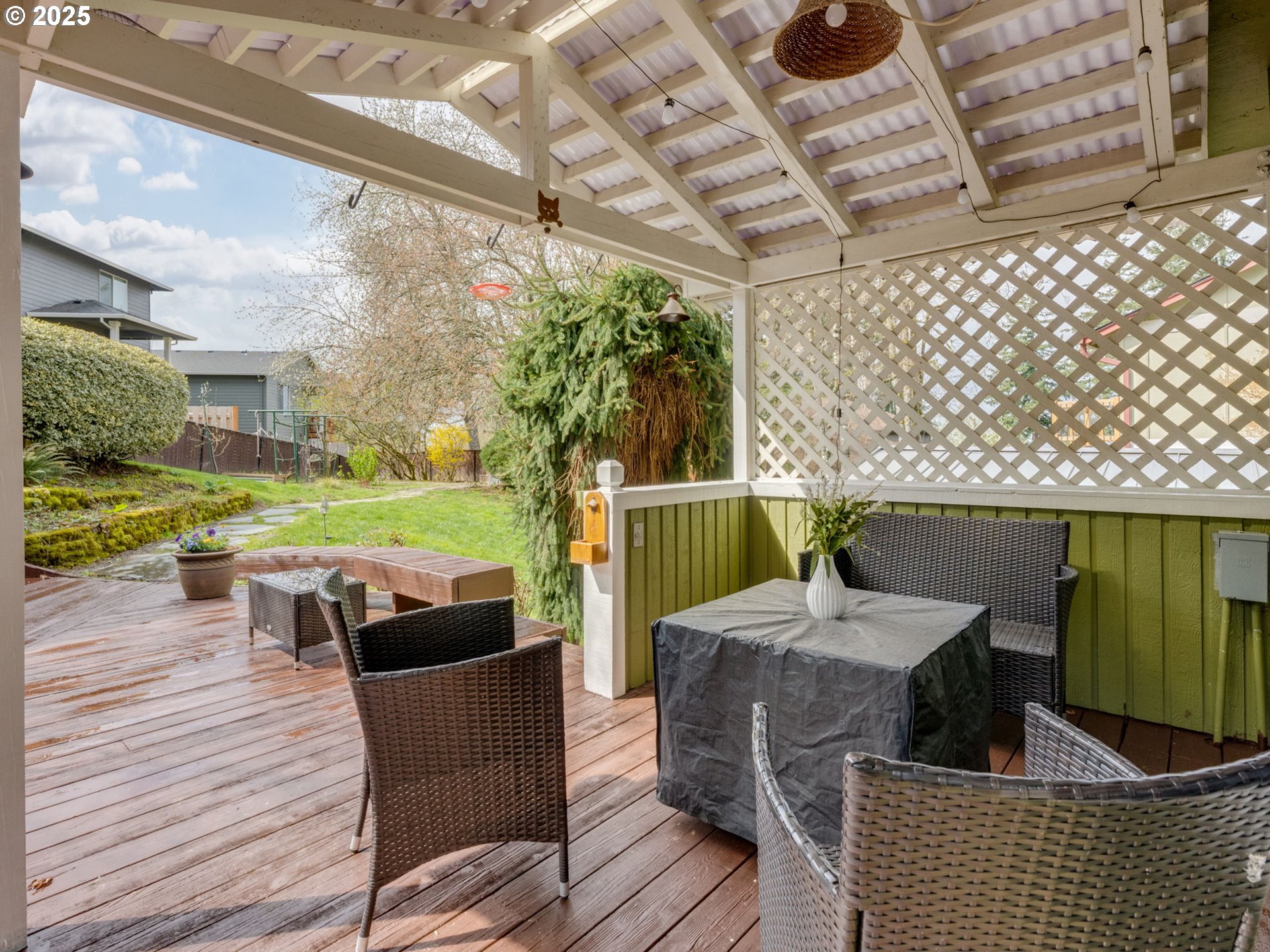 1302 Southwest 19th Drive Gresham, OR 97080 - Photo 32 of 46