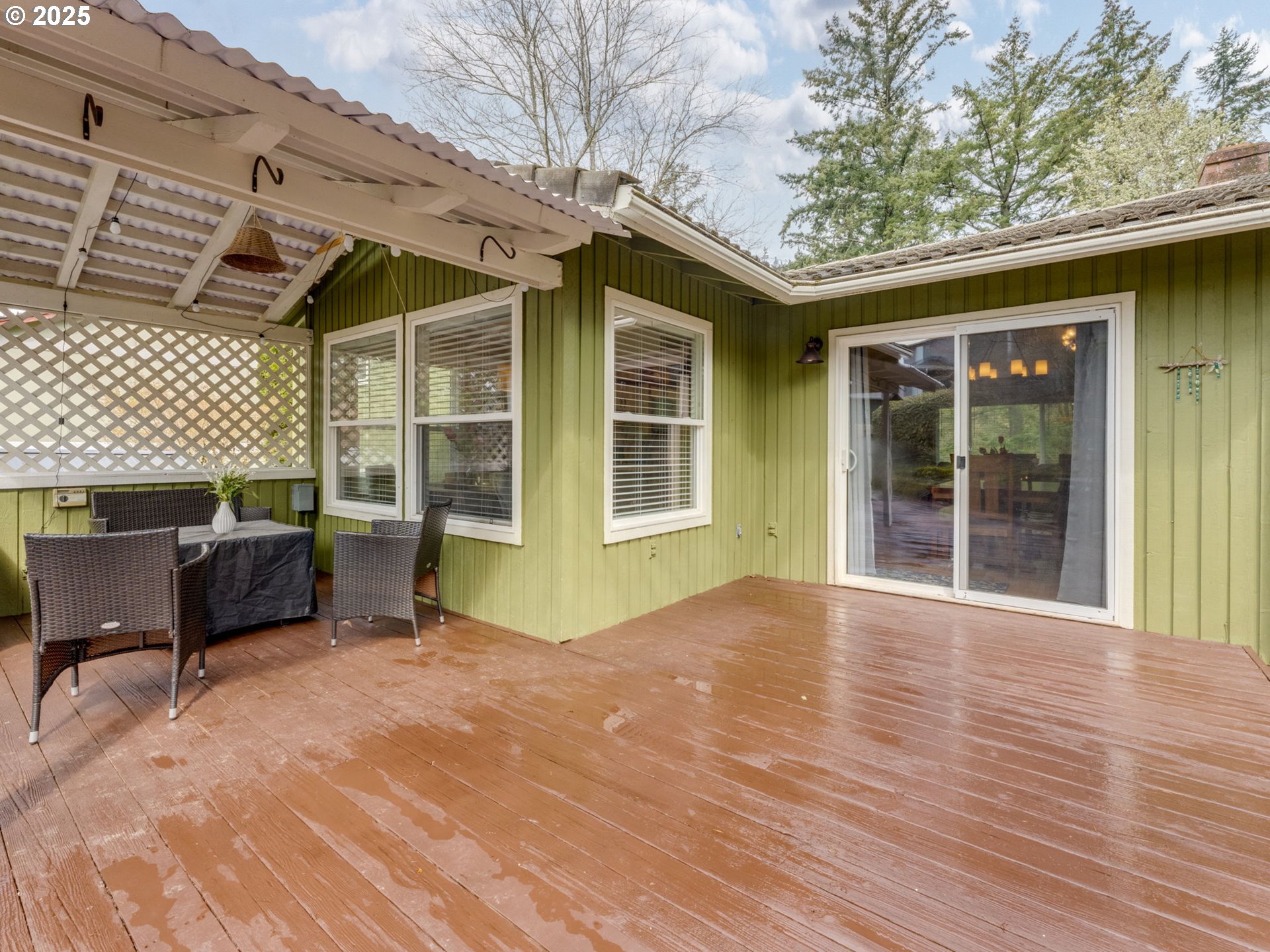 1302 Southwest 19th Drive Gresham, OR 97080 - Photo 35 of 46