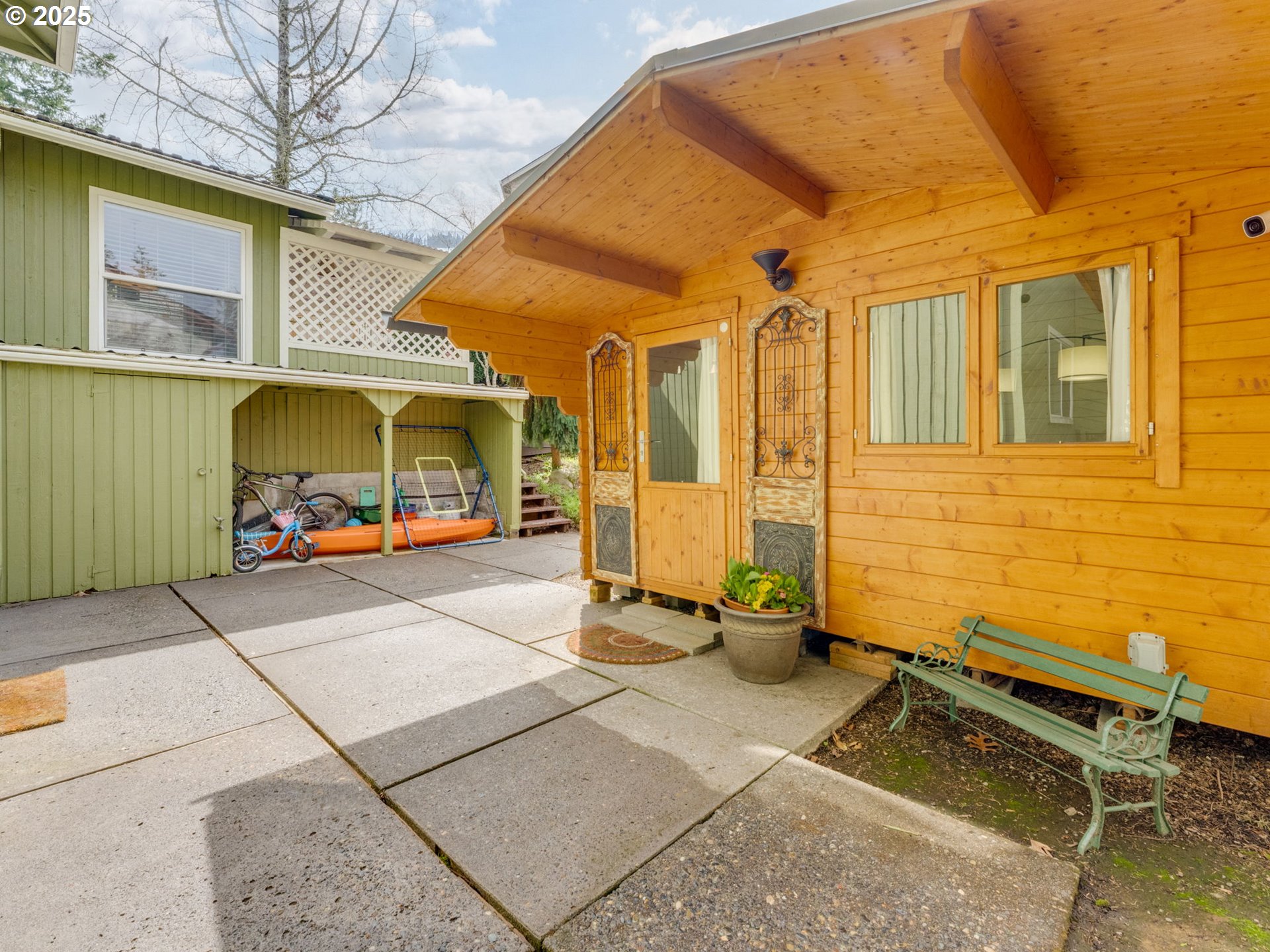 1302 Southwest 19th Drive Gresham, OR 97080 - Photo 41 of 46