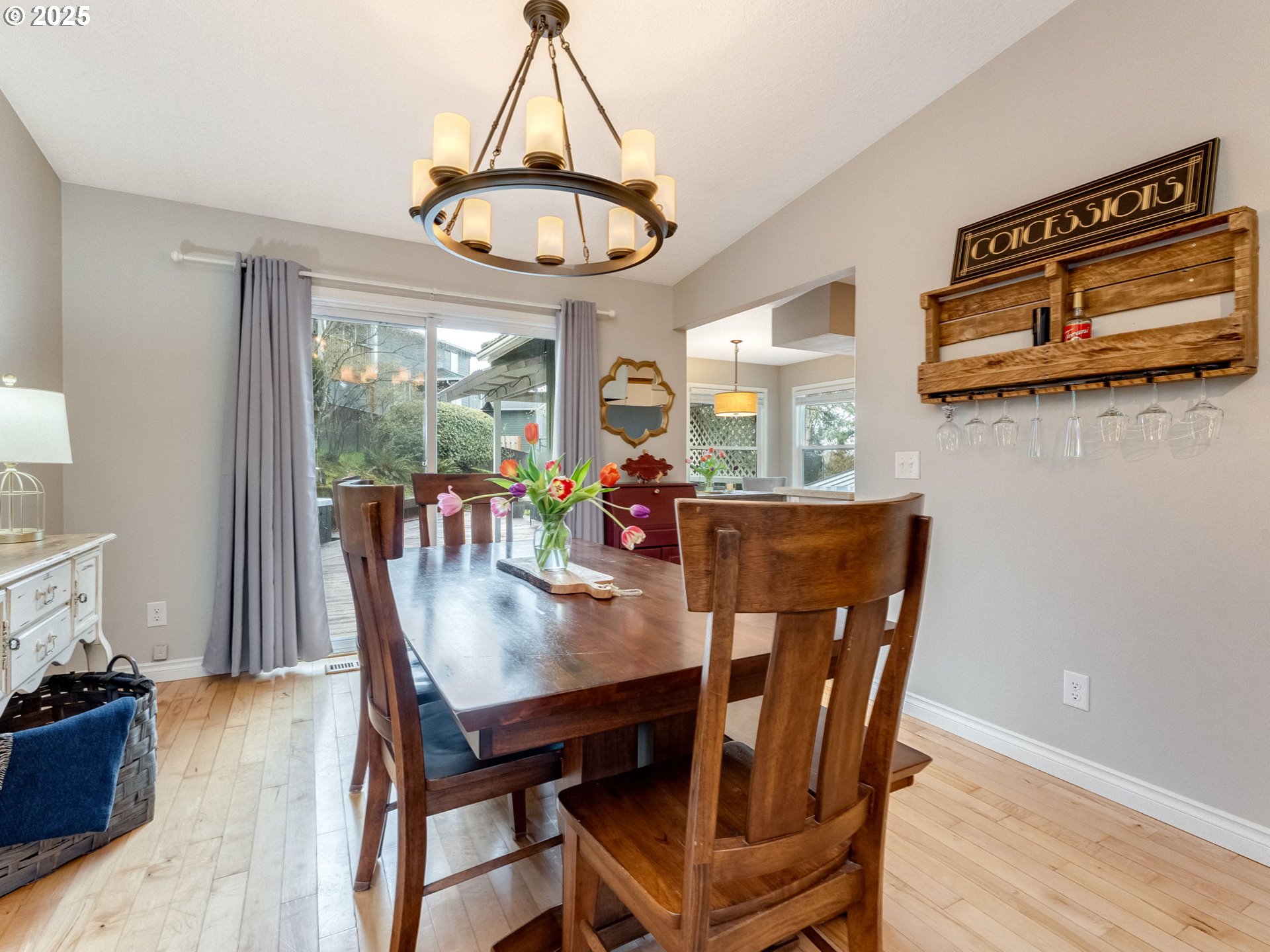 1302 Southwest 19th Drive Gresham, OR 97080 - Photo 9 of 46