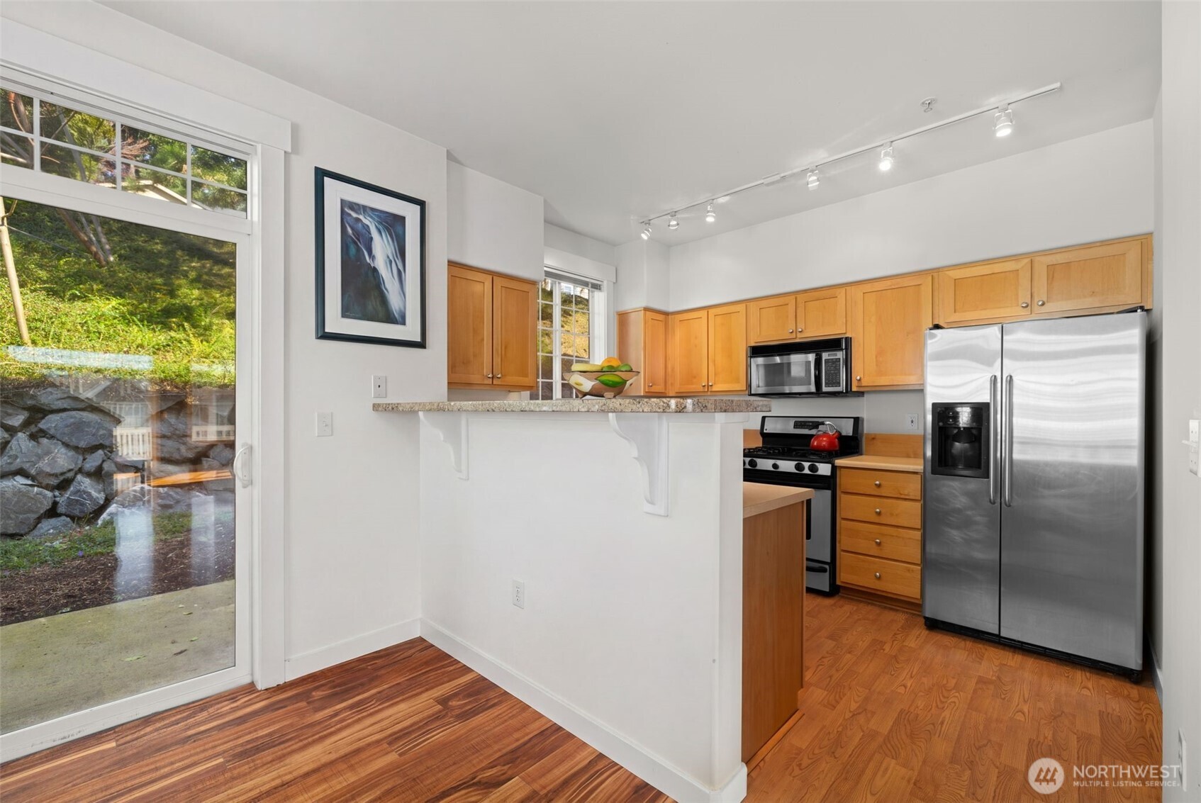 23120 Southeast Black Nugget Road, Unit E1 Issaquah, WA 98029 - Photo 11 of 39