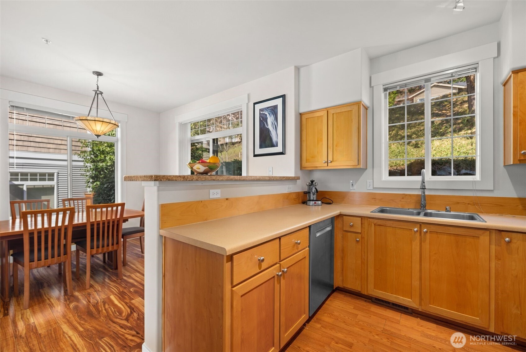 23120 Southeast Black Nugget Road, Unit E1 Issaquah, WA 98029 - Photo 13 of 39
