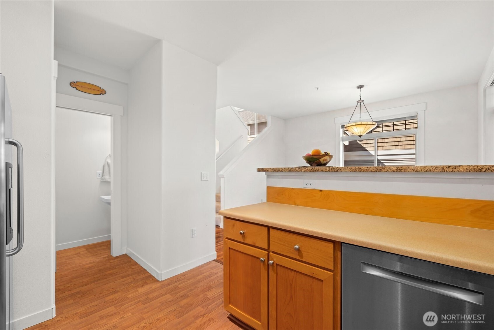 23120 Southeast Black Nugget Road, Unit E1 Issaquah, WA 98029 - Photo 14 of 39