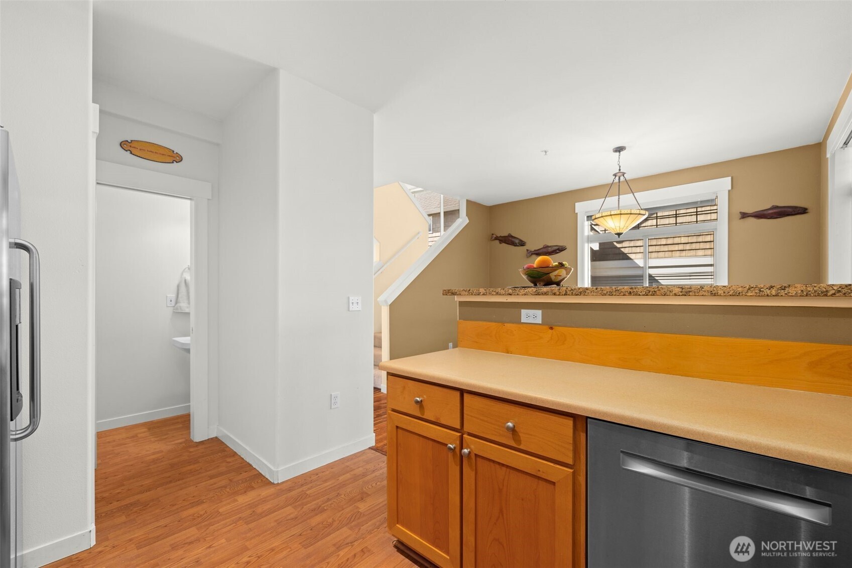 23120 Southeast Black Nugget Road, Unit E1 Issaquah, WA 98029 - Photo 15 of 40