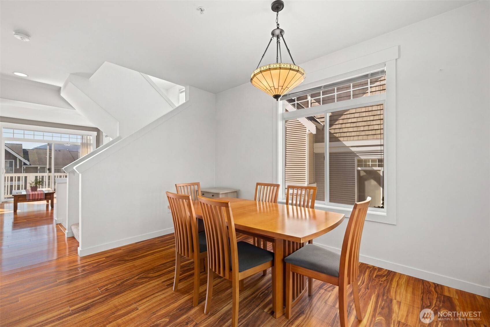 23120 Southeast Black Nugget Road, Unit E1 Issaquah, WA 98029 - Photo 10 of 39