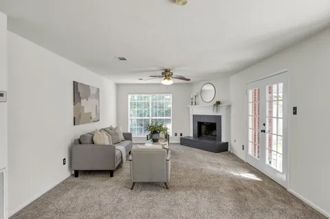 $324,900 | 114 Regency Way, Conroe, TX 77304