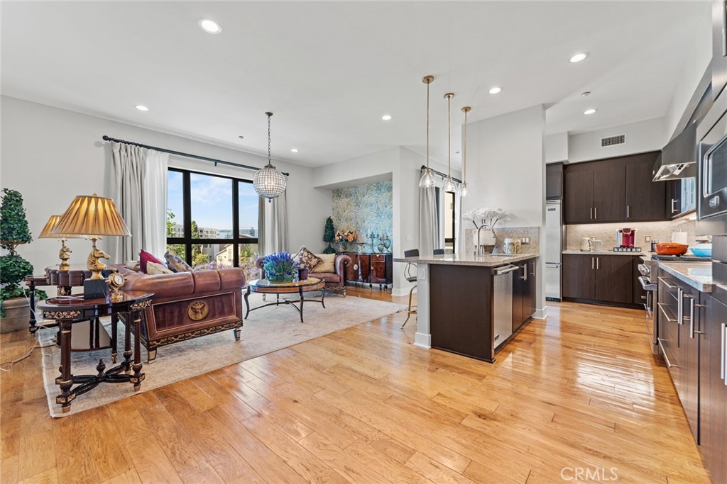 402 Rockefeller, Unit 407 Irvine, CA 92612 - Photo 2 of 48