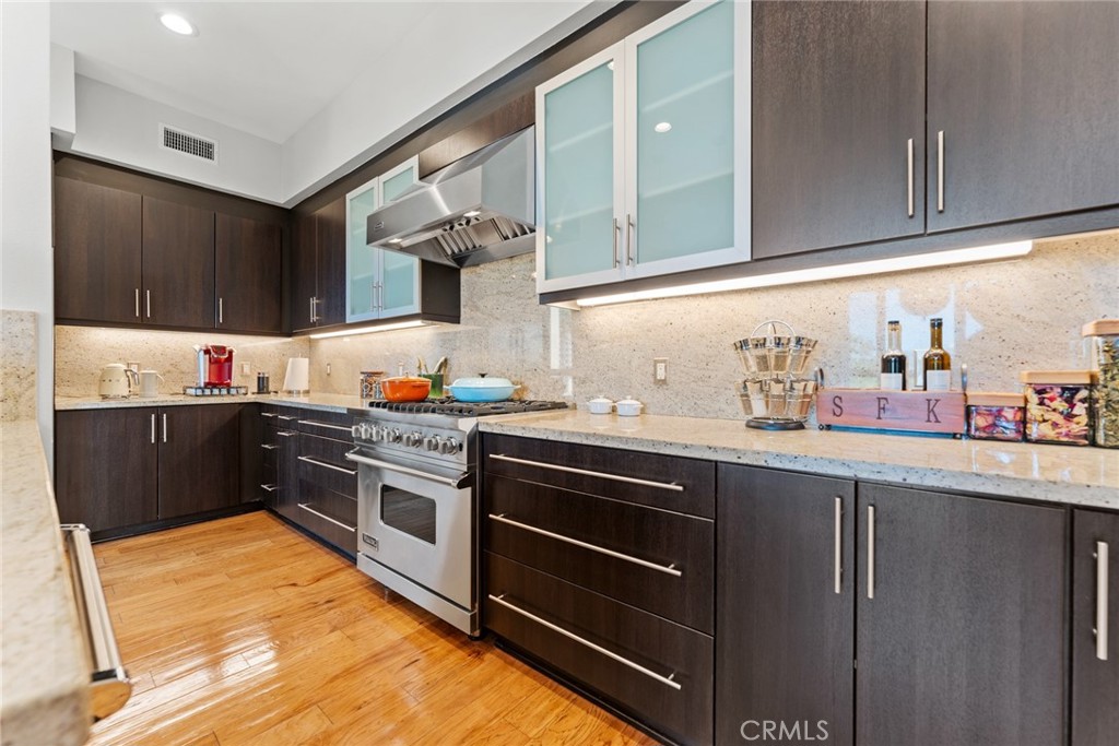 402 Rockefeller, Unit 407 Irvine, CA 92612 - Photo 3 of 48