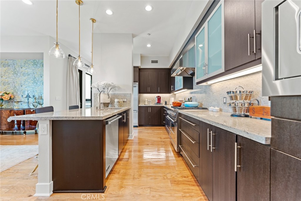 402 Rockefeller, Unit 407 Irvine, CA 92612 - Photo 5 of 48