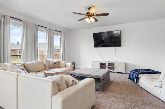 $290,895 | 3918 Holly Spgs Lane, Kaufman, TX 75142