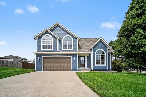 $395,000 | 712 Madison Creek Court, Raymore, MO 64083