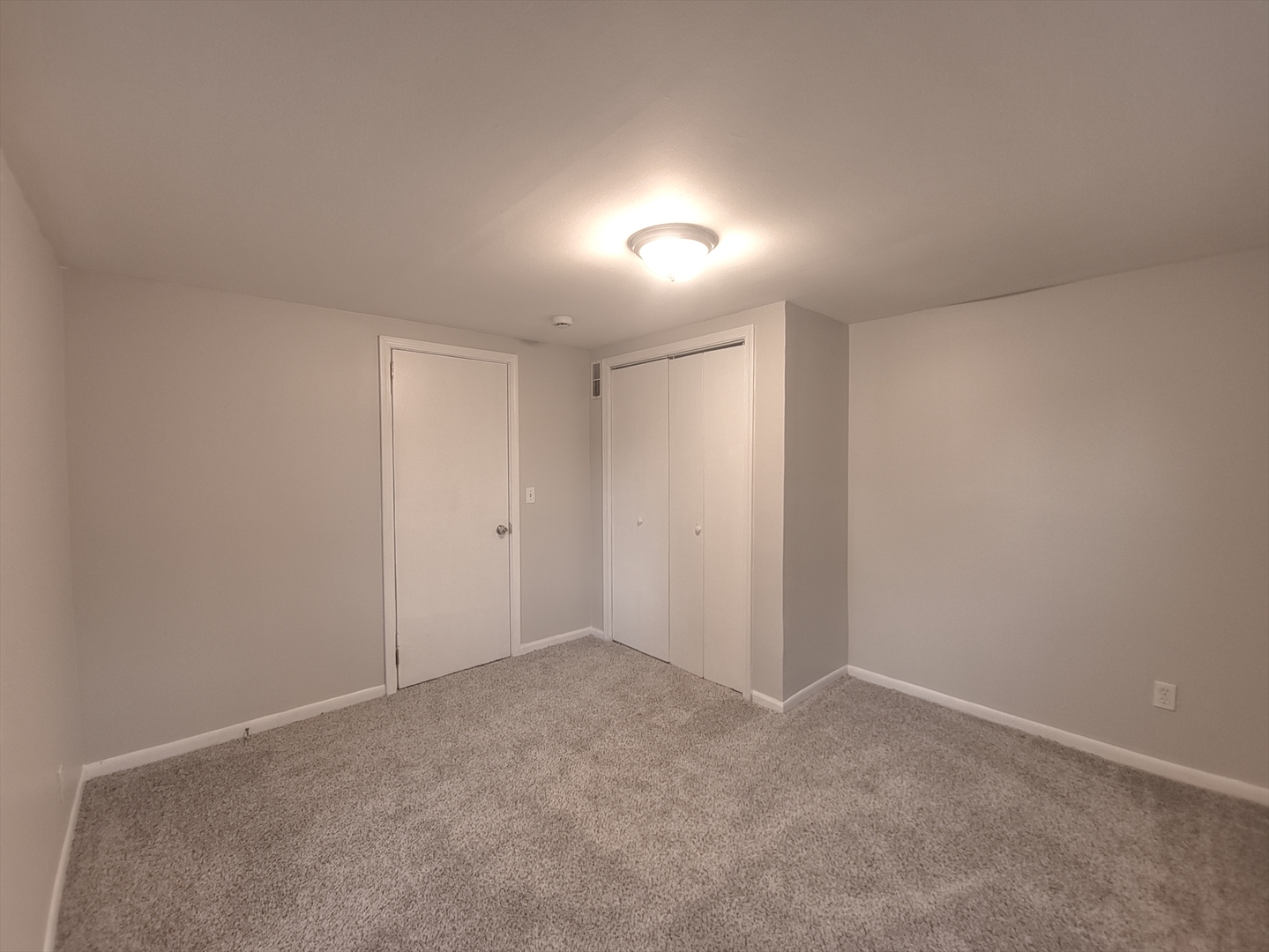 14610 Sawyer Avenue Midlothian, IL 60445 - Photo 13 of 18 a view of an empty room
