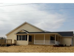106 Jonesboro Road Bristol, TN 37620 - Photo 7 of 12 Back