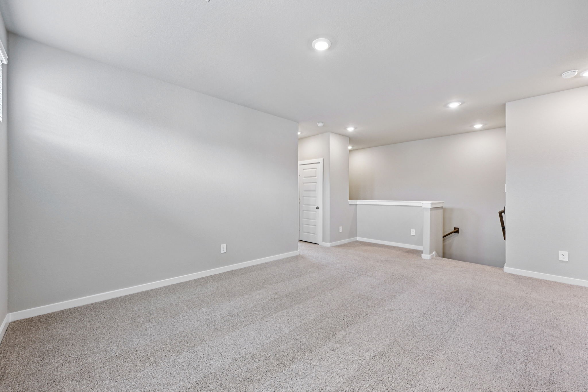 10032 Rustic Charm Street Houston, TX 77080 - Photo 30 of 40 a view of an empty room