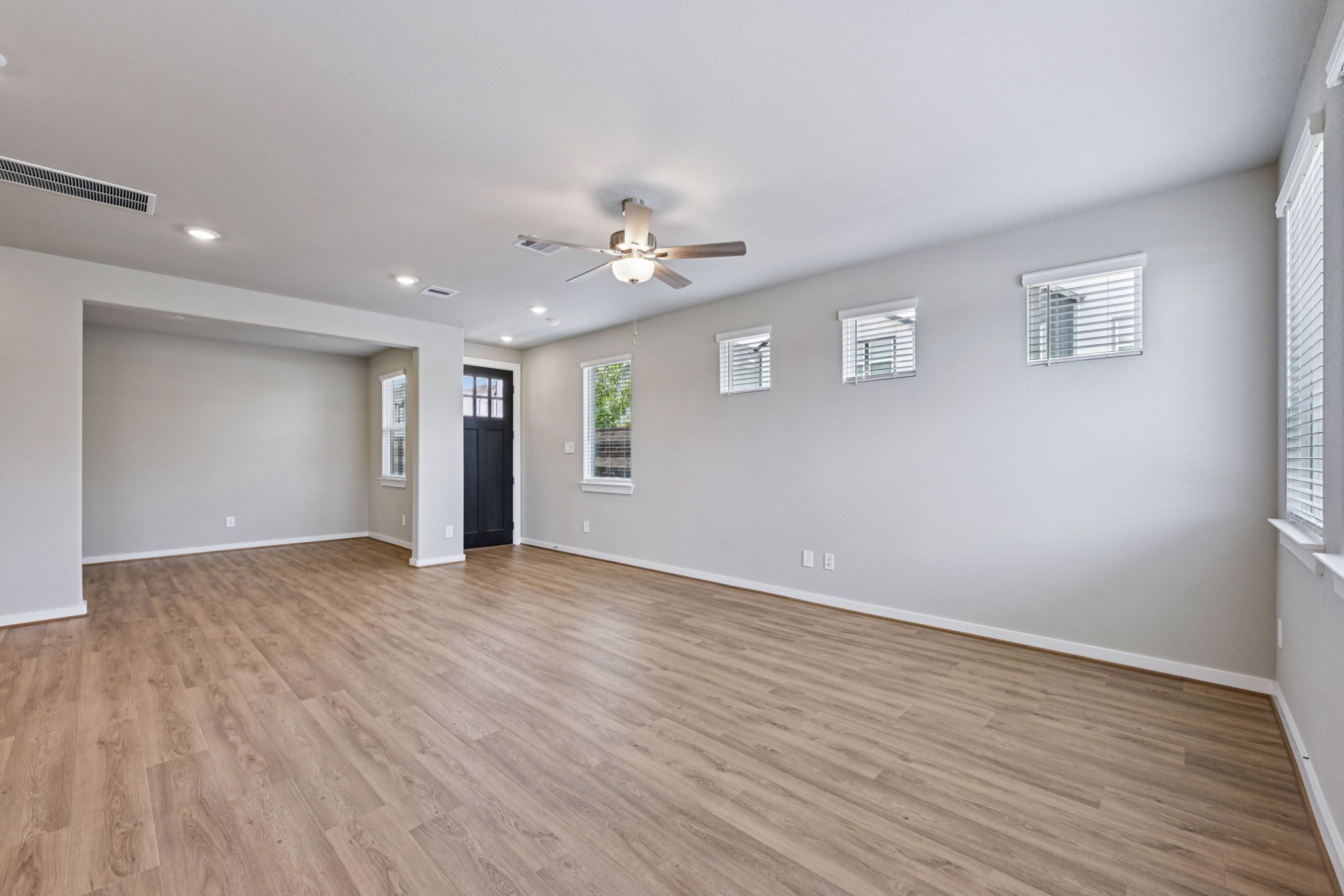 10032 Rustic Charm Street Houston, TX 77080 - Photo 5 of 40 a view of an empty room with a window