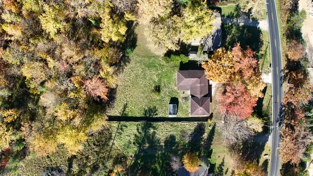 $450,000 | 15344 Lakeside Road, Lakeside, MI 49116