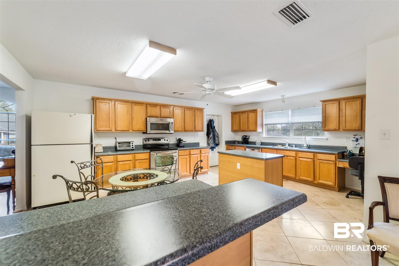 7225 Bridgemill Drive Mobile, AL 36619 - Photo 13 of 32