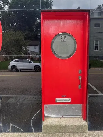 $1,795 | 7115 Church Avenue, Unit 2, Pittsburgh, PA 15202