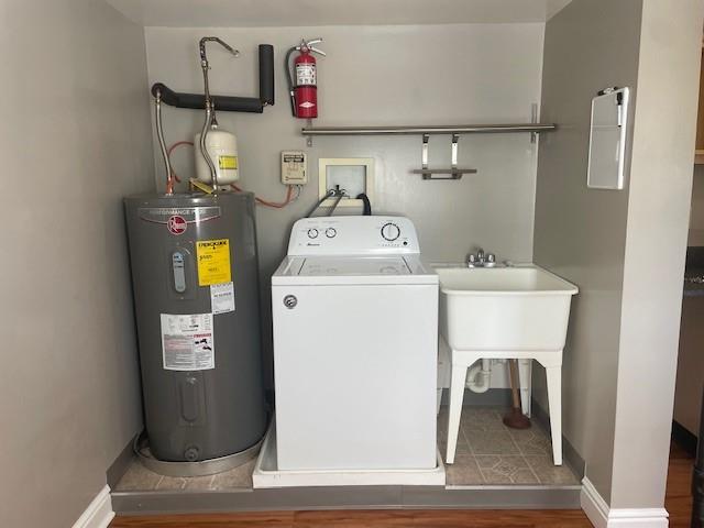 7115 Church Avenue, Unit 2 Pittsburgh, PA 15202 - Photo 17 of 17 a utility room with dryer and washer