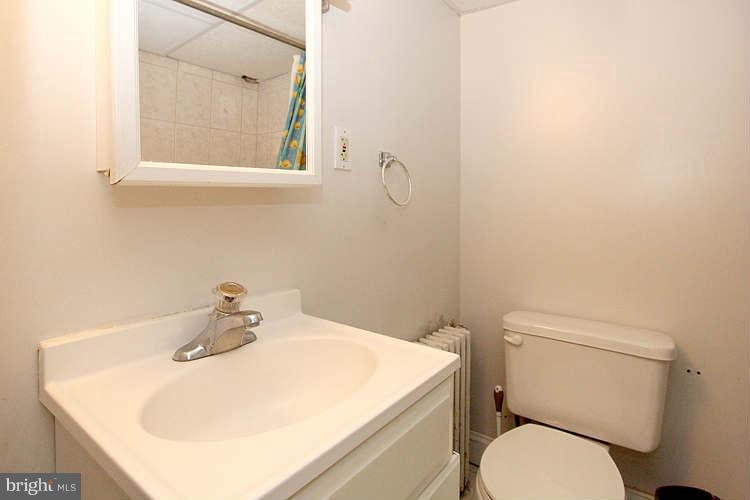 819 Violet Place Silver Spring, MD 20910 - Photo 21 of 26 Bath