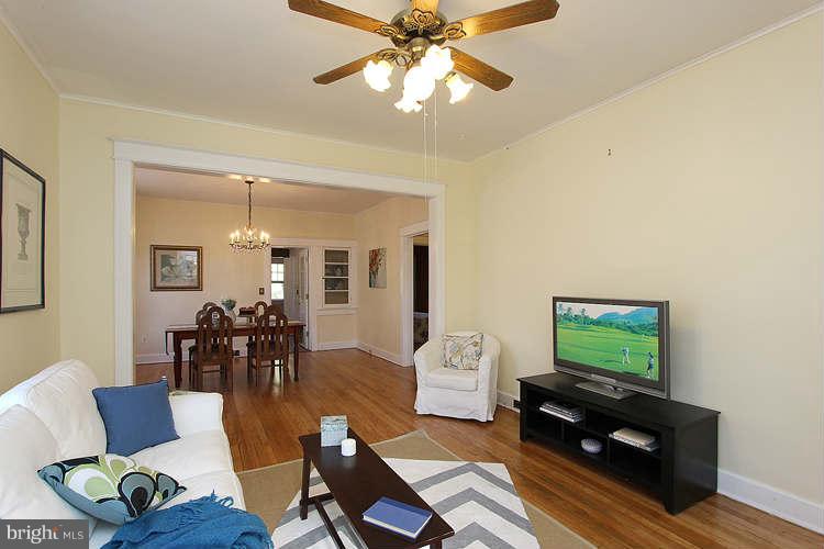 819 Violet Place Silver Spring, MD 20910 - Photo 7 of 26 Living Room