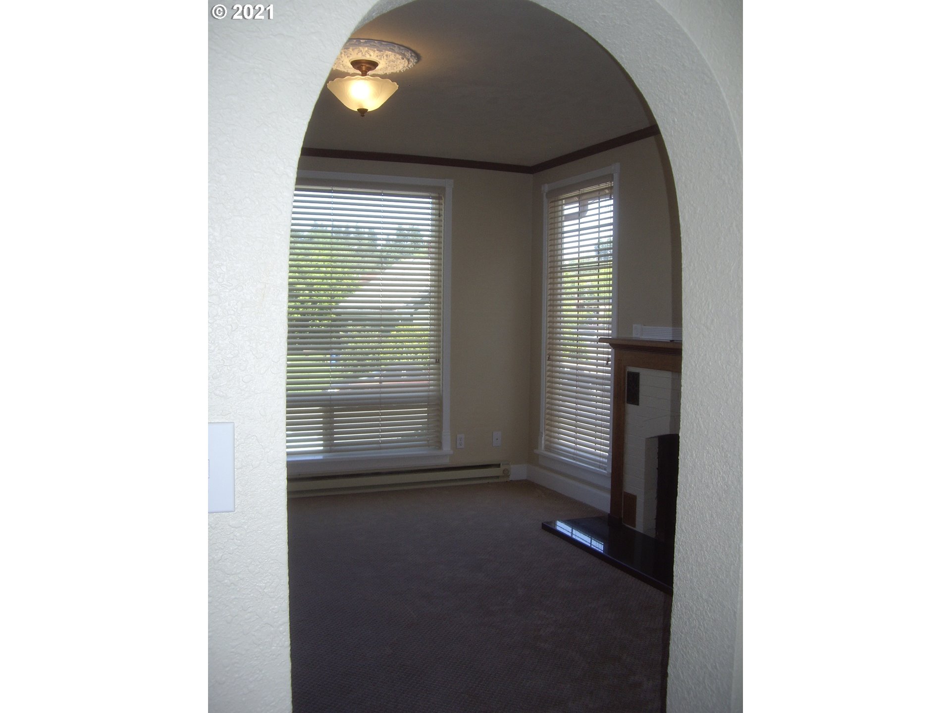 424 Northeast 2nd Avenue Camas, WA 98607 - Photo 2 of 16 Gallery Image 2