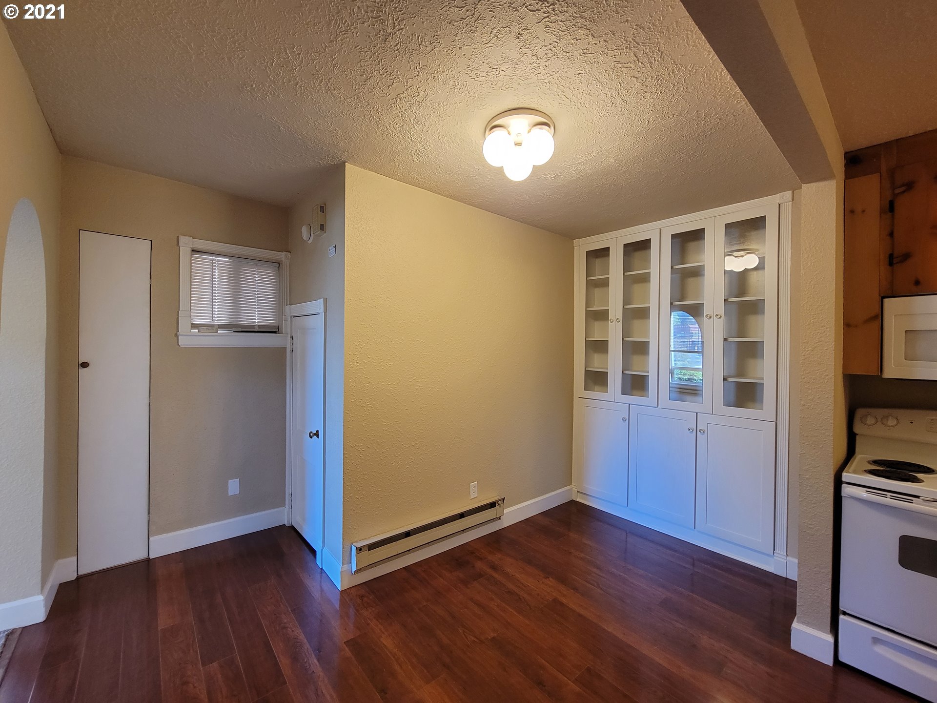 424 Northeast 2nd Avenue Camas, WA 98607 - Photo 7 of 16 Gallery Image 7