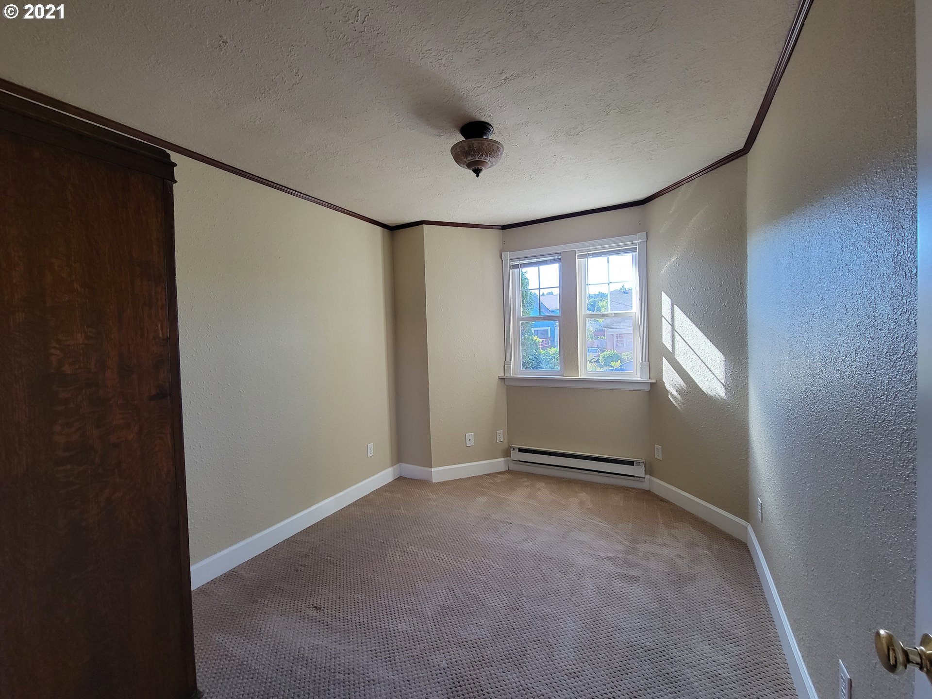 424 Northeast 2nd Avenue Camas, WA 98607 - Photo 8 of 16 Gallery Image 8