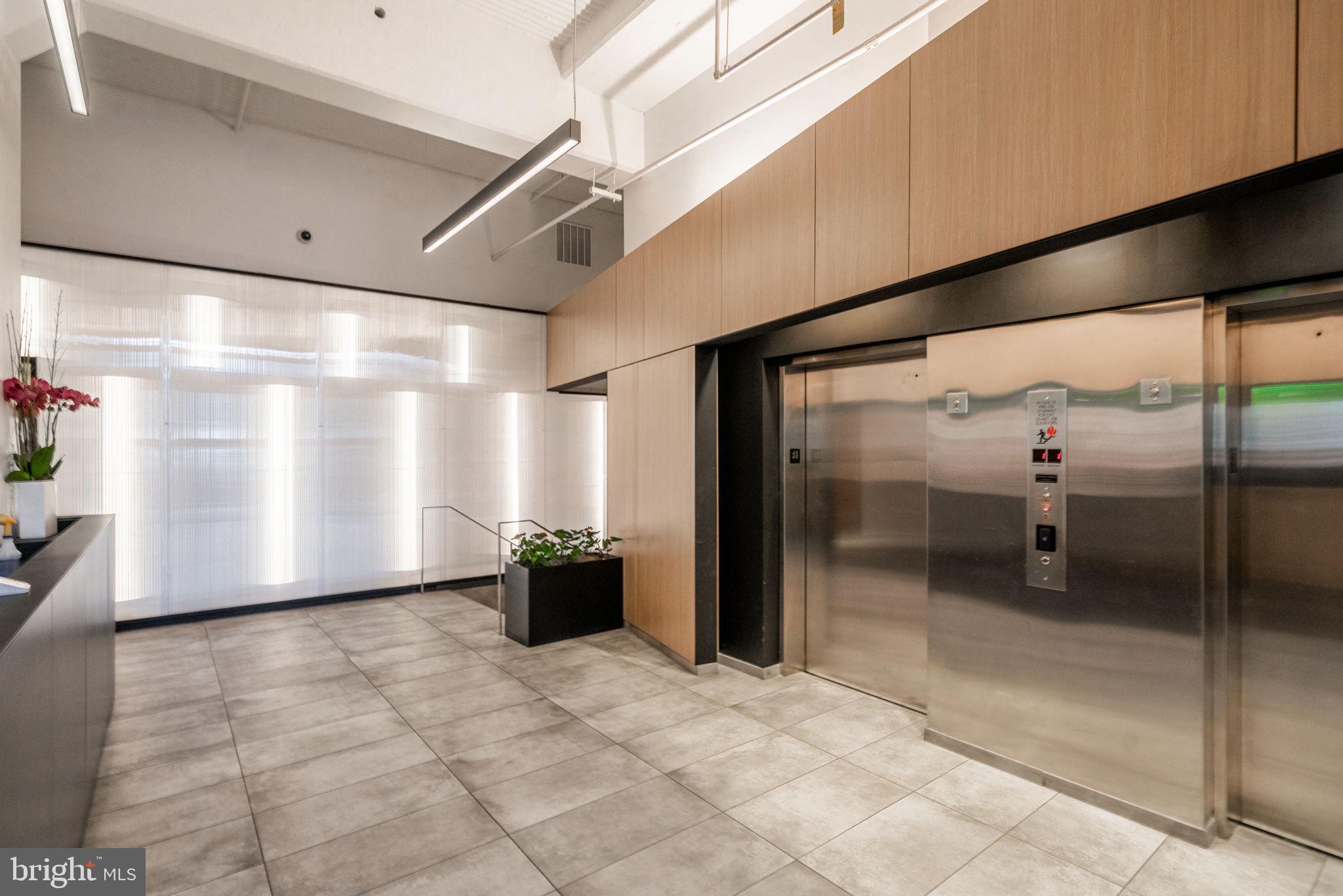 2200-28 Arch Street, Unit 1011 Philadelphia, PA 19103 - Photo 30 of 41