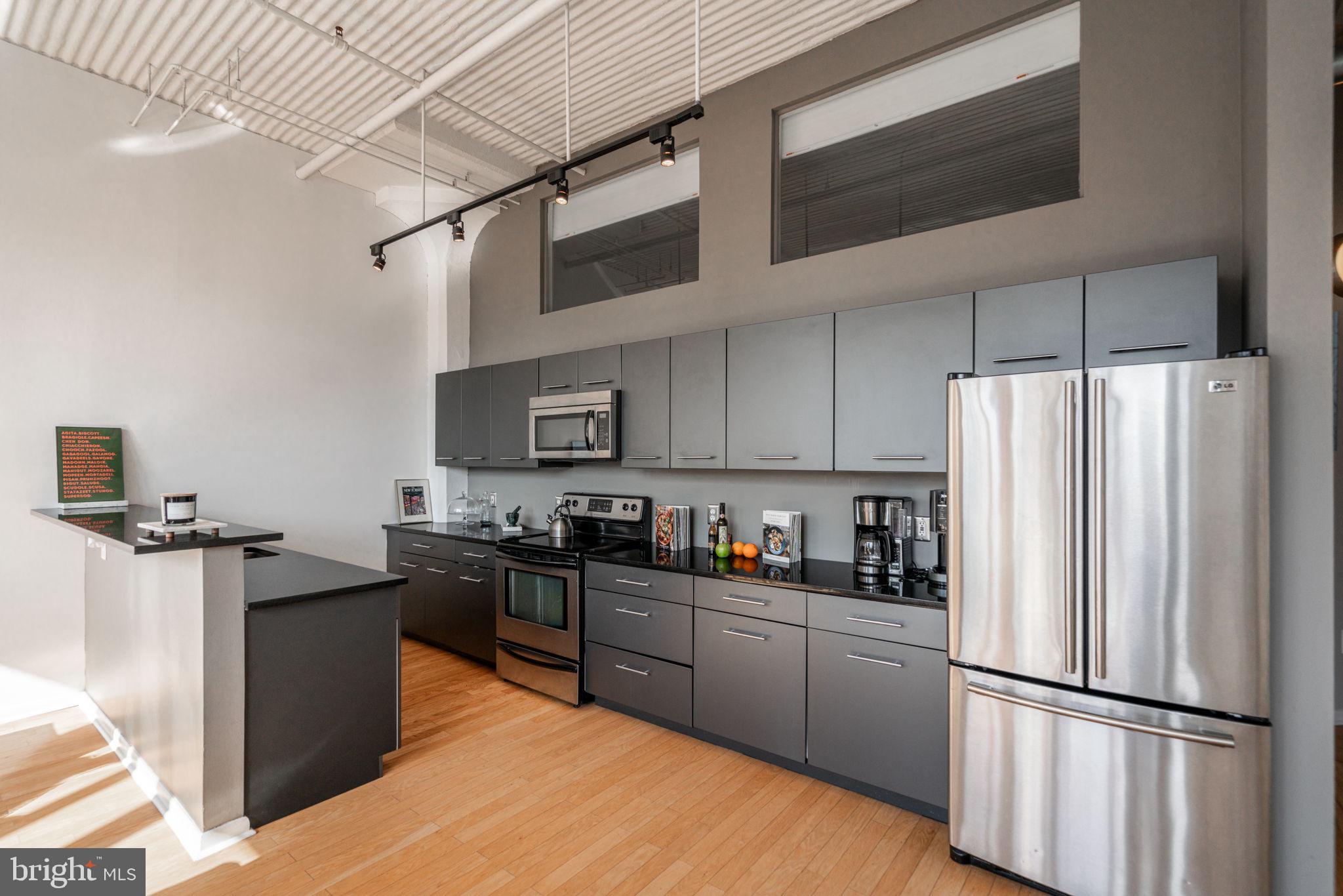 2200-28 Arch Street, Unit 1011 Philadelphia, PA 19103 - Photo 3 of 41